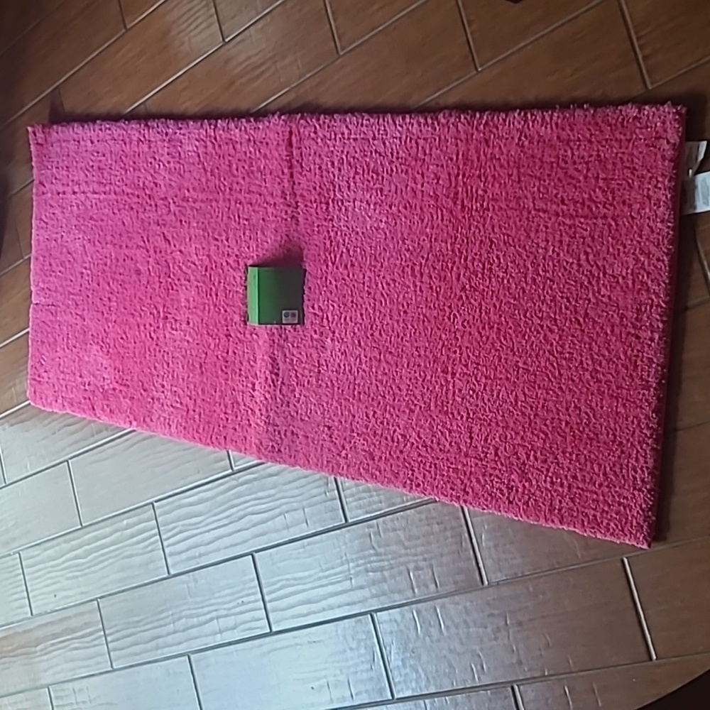 Kate Spade Bath Rug - Picture 2 of 6